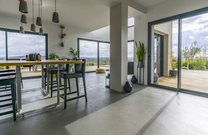 Villa contemporaine avec vue dégagée — photo 2