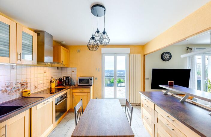 LA DISCRETE : Maison familiale de 120 m² avec vue Paris et Tour Eiffel — photo 5