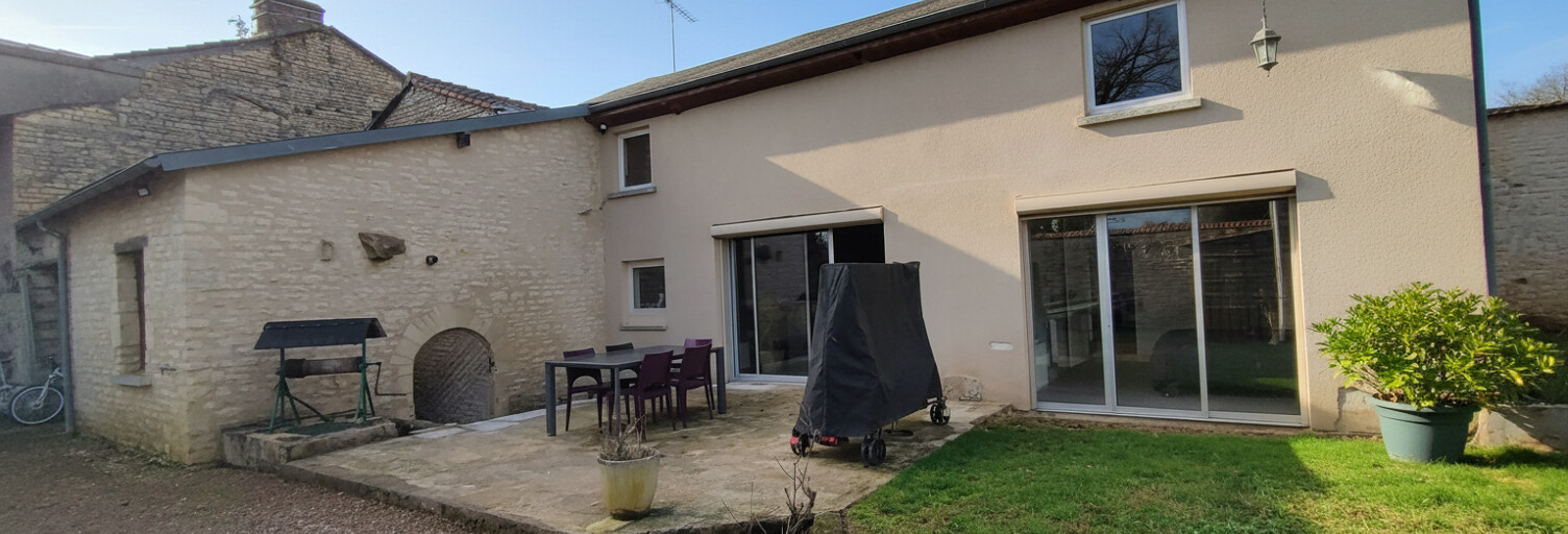 Maison 5 Pièces 188 m² à vendre à Neuville-de-Poitou (86170)