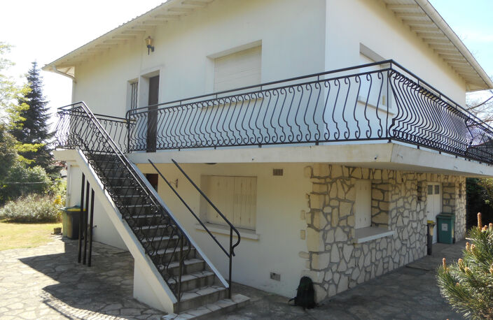 Saint-Georges-de-Didonne Maison en 2 appartements au prix de — photo 3