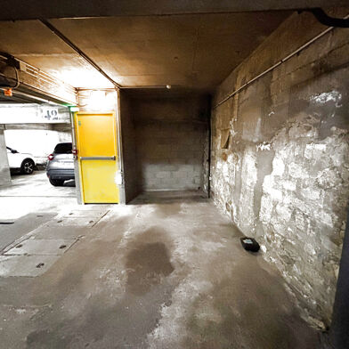 Garage  21000 €