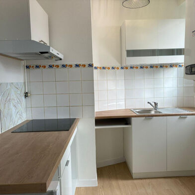 Appartement 3 pièces 690 €