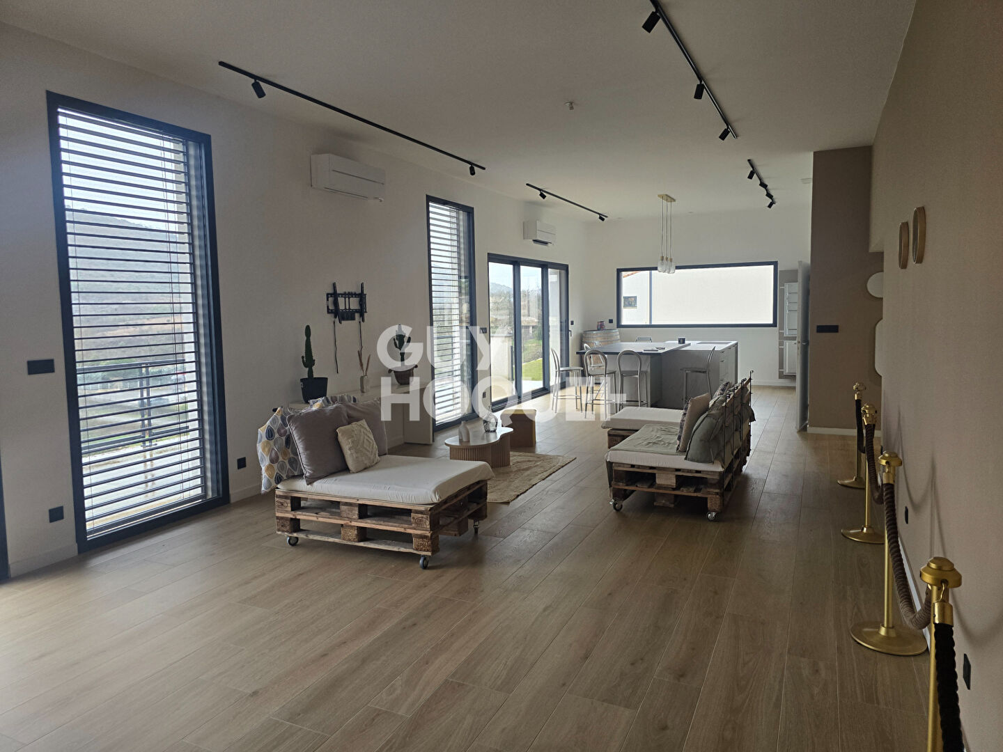 Villa / Maison  T4 à louer Lachapelle-sous-Aubenas 07200