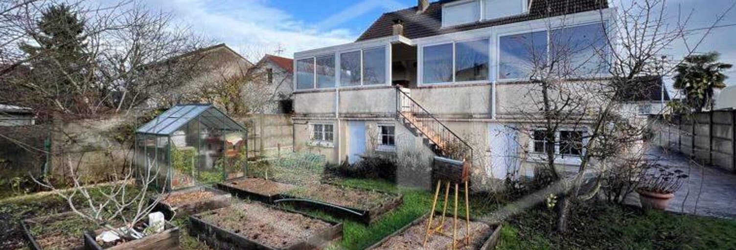 Maison 8 Pièces 125 m² à vendre à Combs-la-Ville (77380)