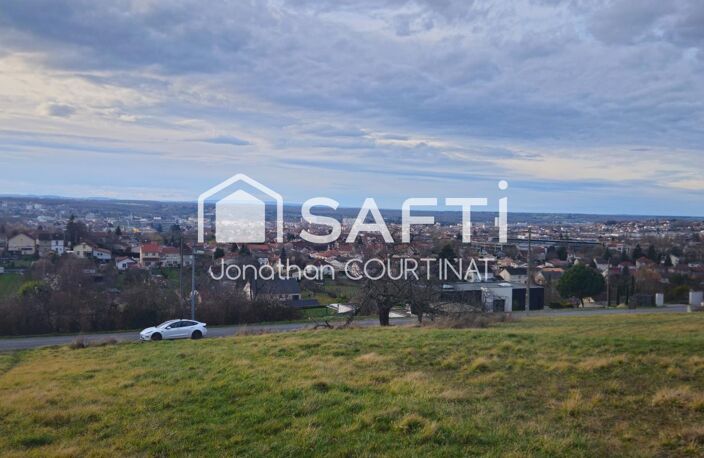 Terrain constructible de 2074m² - Ve dégagée — photo 2