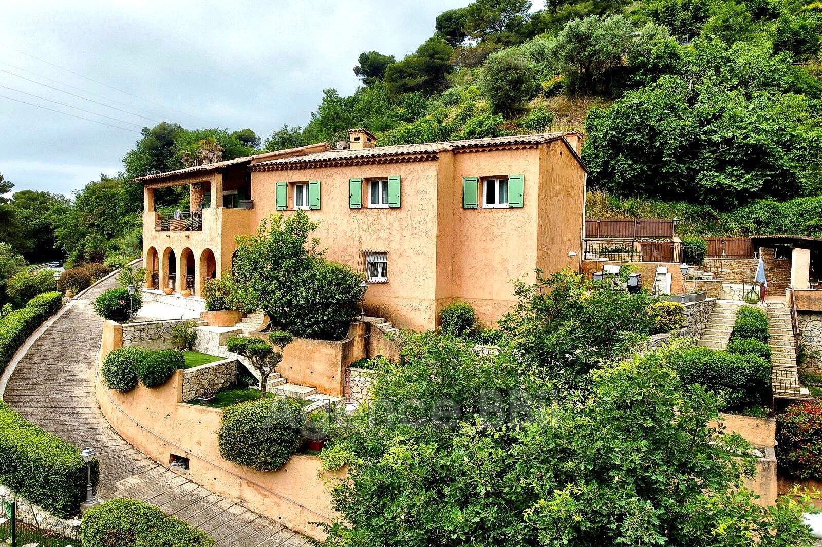 Villa / Maison  T4 à vendre Nice 06100