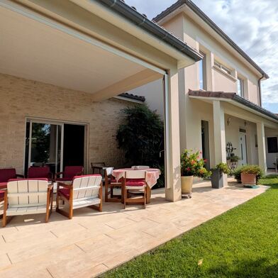 Maison 6 pièces 545000 €