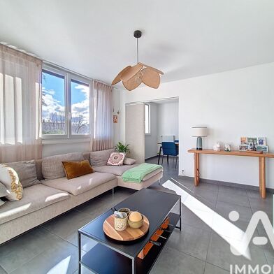 Appartement 3 pièces 145000 €