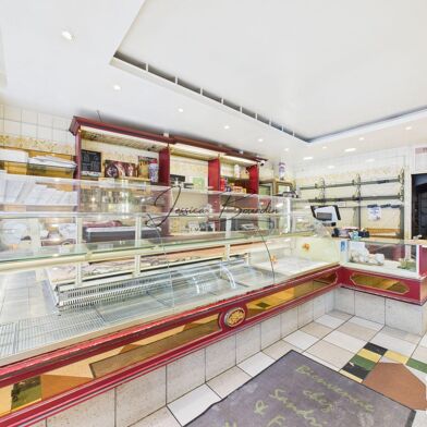 Commerce  270000 €