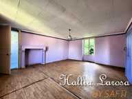 Ensemble immobilier avec garage et jardin — photo 2