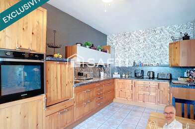 Appartement 4 pièces 275000 €