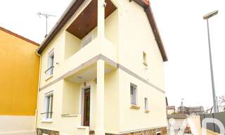 Maison 5 Pièces 136 m² à vendre à Bobigny (93000)