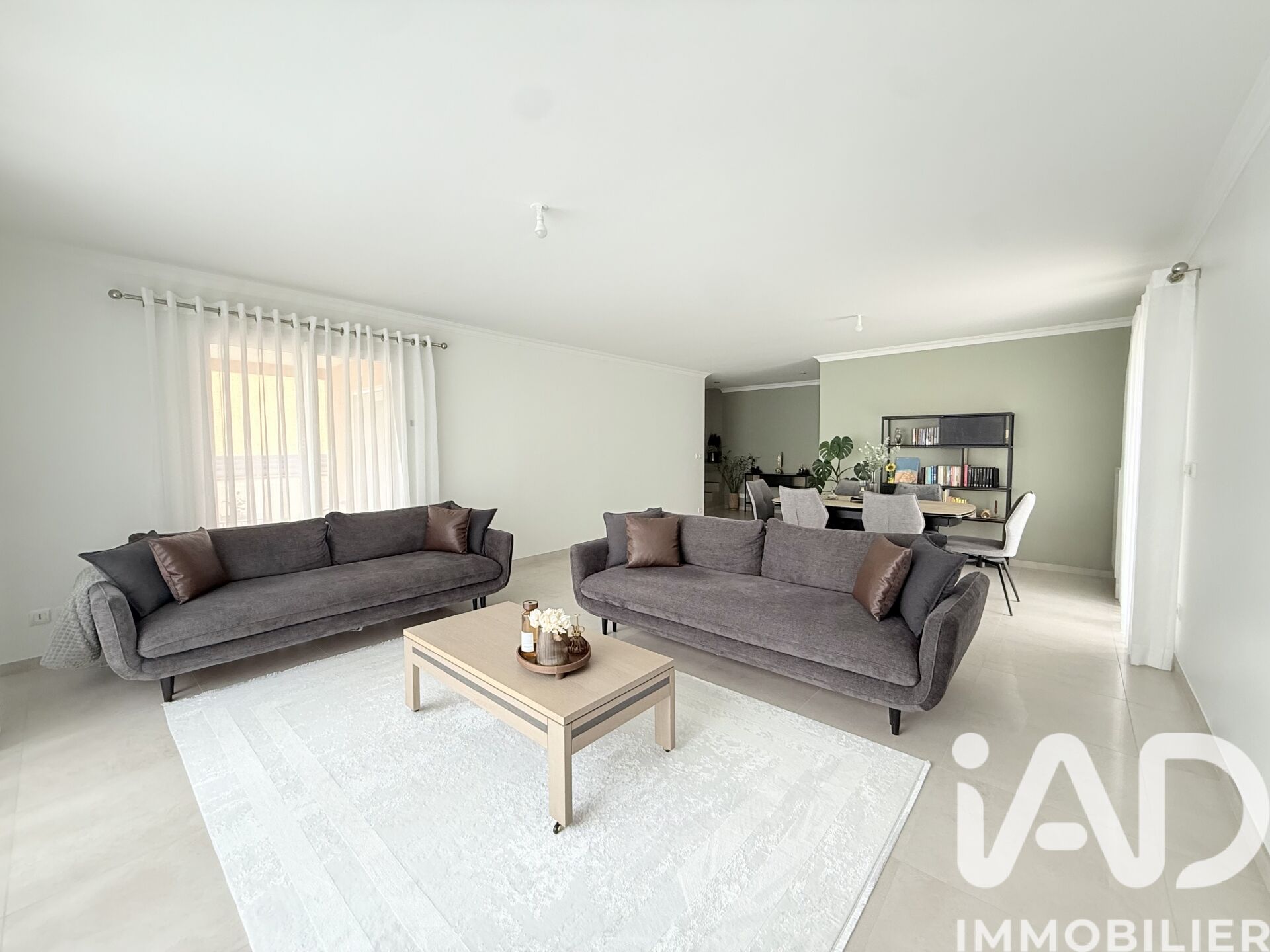 Digne-Les-Bains - 124m² - 5p. - 4ch.