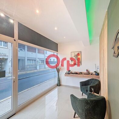 property.type.service  199000 €