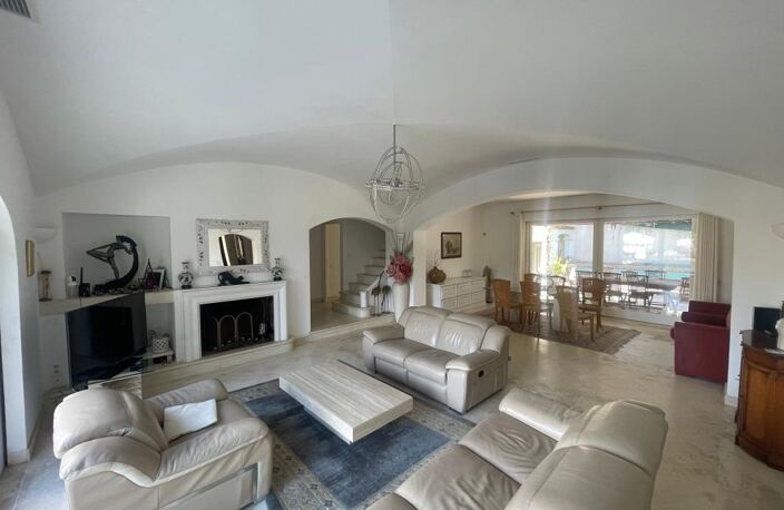 A VENDRE SANARY SUR MER 83110 QUARIER BEAUCOURS VILLA D EXCEPTION ! — photo 4