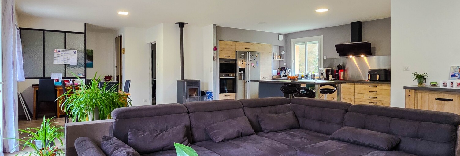 Maison 3 Pièces 104 m² à vendre à Aubin (12110)