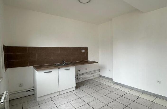 BOLBEC - APARTEMENT TRIPLEX 2 PIECES — photo 3