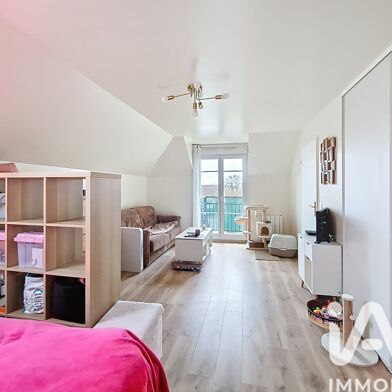 Appartement 1 pièces 700 €