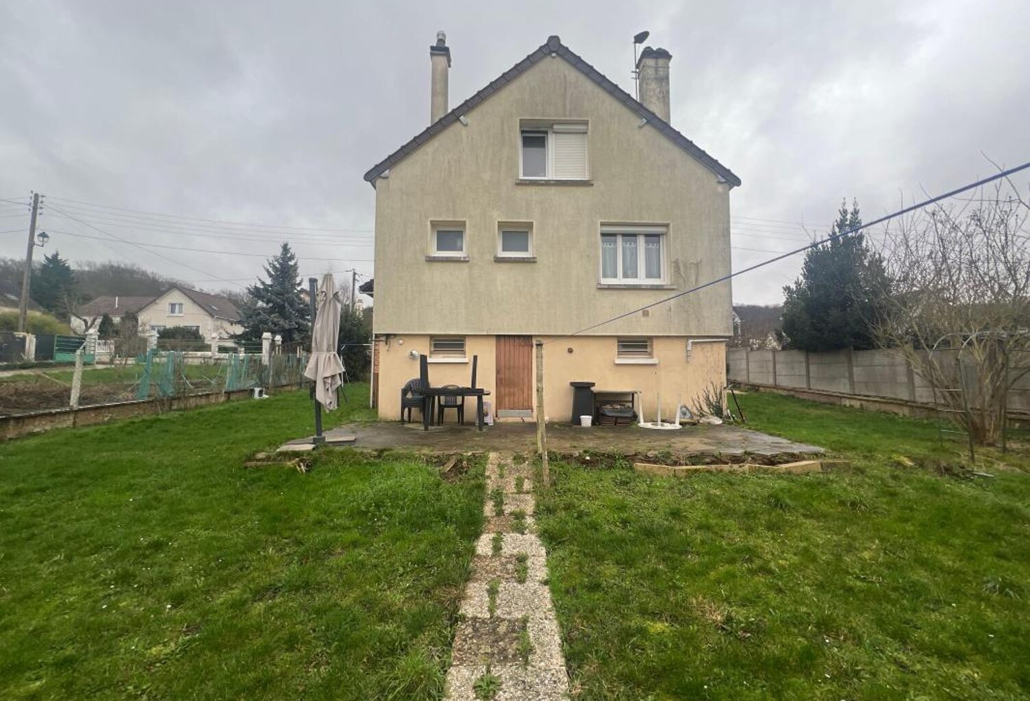 Maison Menucourt 4 pièce(s) — photo 1