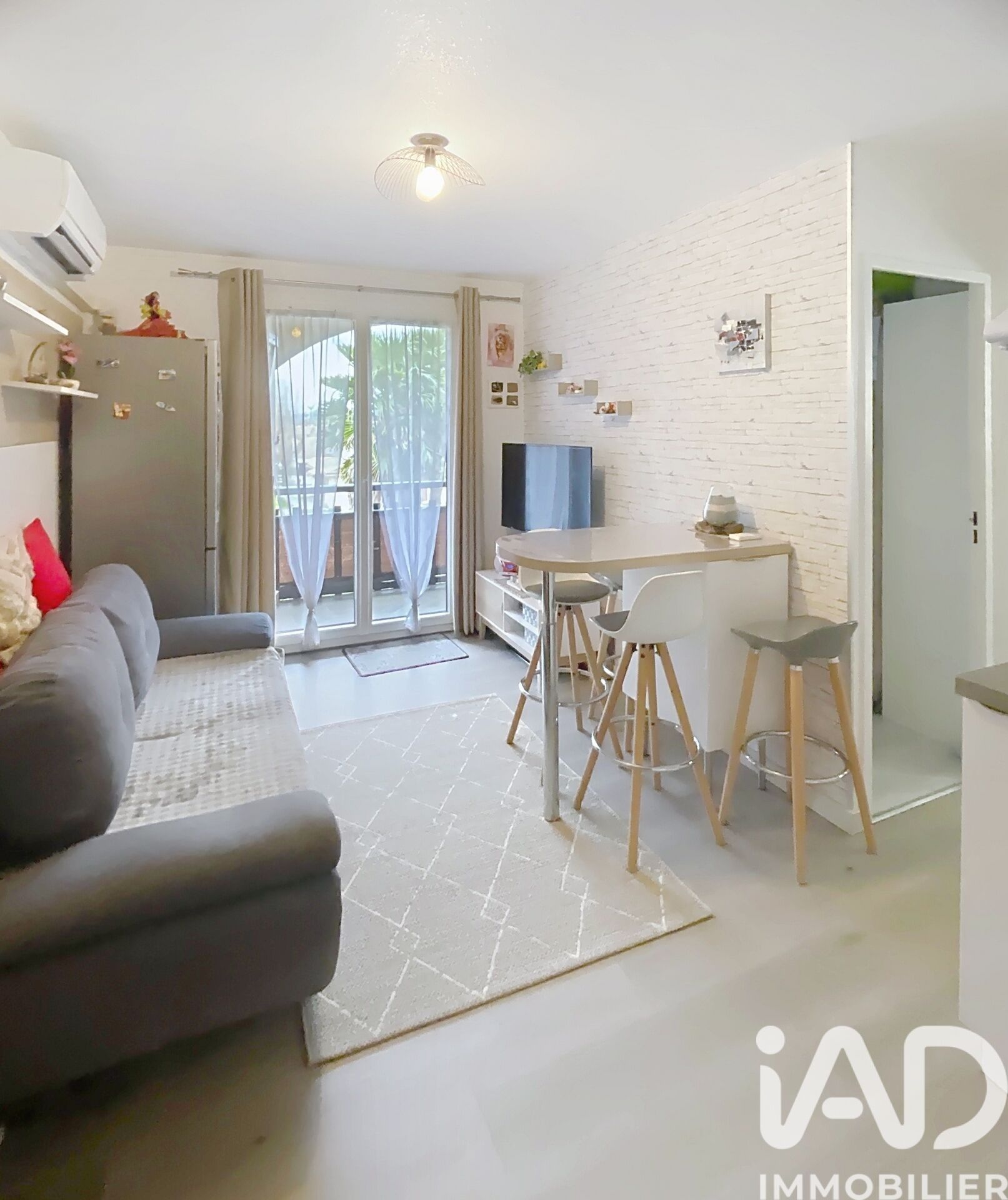 St-Cyprien - 23m² - 2p. - 1ch.