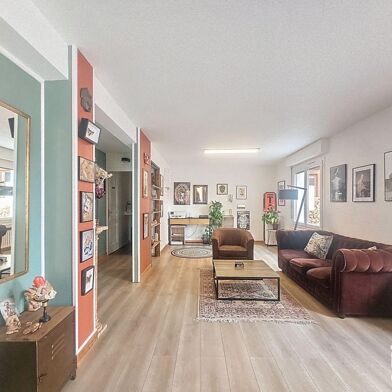 Commerce  156000 €