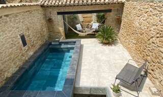 Maison 6 Pièces 215 m² à vendre à Grans (13450)