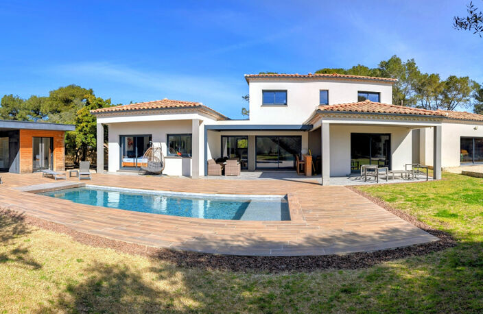 Coup de cœur assuré pour cette splendide maison récente de 220 m2, implantée sur un vaste terrain de 2 850 m2, — photo 4