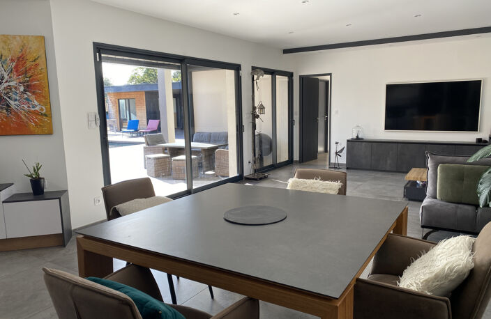 Coup de cœur assuré pour cette splendide maison récente de 220 m2, implantée sur un vaste terrain de 2 850 m2, — photo 5