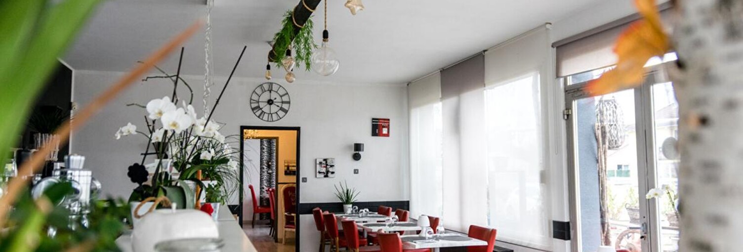 Maison 10 Pièces 244 m² à vendre à Lure (70200)