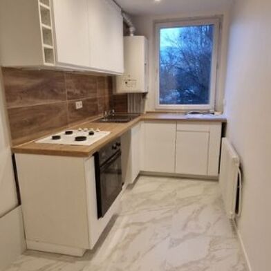 Appartement 4 pièces 1200 €