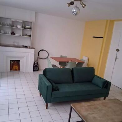 Appartement 3 pièces 1273 €