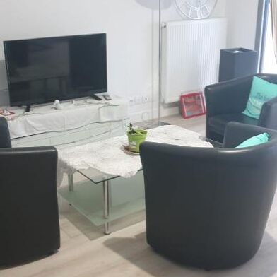 Appartement 1 pièces 680 €