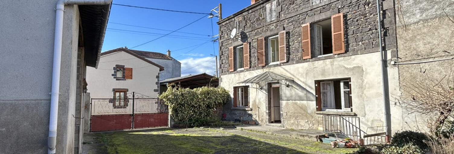 Maison 5 Pièces 133 m² à vendre à Entraigues (63720)
