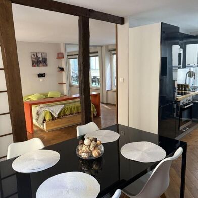 Appartement 3 pièces 930 €