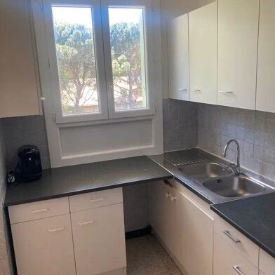 Appartement 3 pièces 720 €