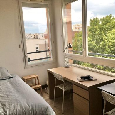 Appartement 1 pièces 725 €