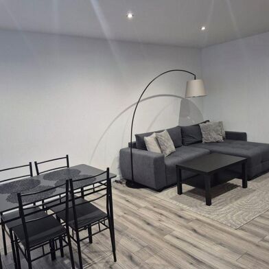 Appartement 3 pièces 990 €