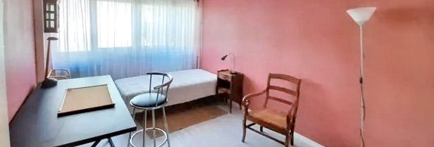 Appartement 1 Pièce 14 m² à louer à Élancourt (78990)