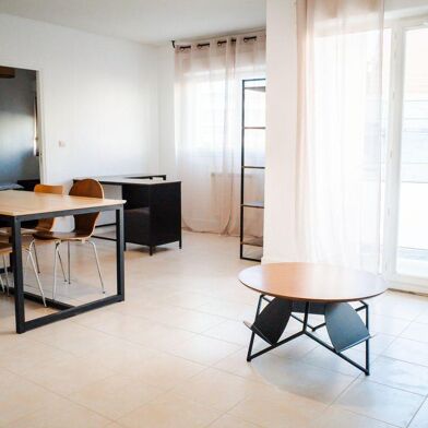 Appartement 2 pièces 880 €