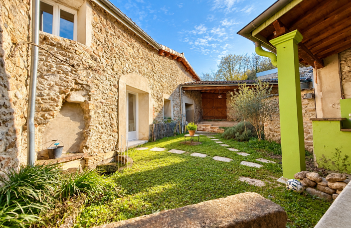 Grande bâtisse de caractère   Plus de 150 m2 habitables + se — photo 3