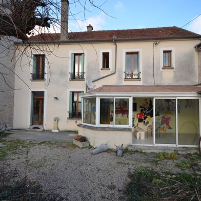 Maison 7 pièces 325000 €