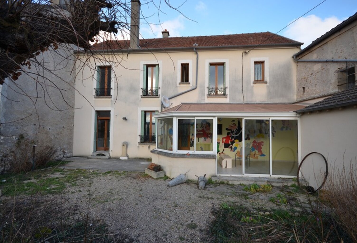 Proche de LA FERTE SOUS JOUARRE (77) à vendre maison de 7 pièces avec local commercial — photo 1
