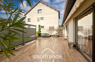 Maison familiale et polyvalente, à Ormesson-sur-Marne, au calme, 4 chambres, dépendance, 2 grands garages, terrain 496 m2 — photo du bien