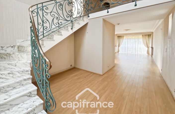 Maison familiale et polyvalente, à Ormesson-sur-Marne, au calme, 4 chambres, dépendance, 2 grands garages, terrain 496 m2 — photo 4