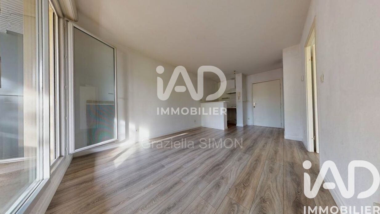 Vente Appartement 2 pièces - Photo 2