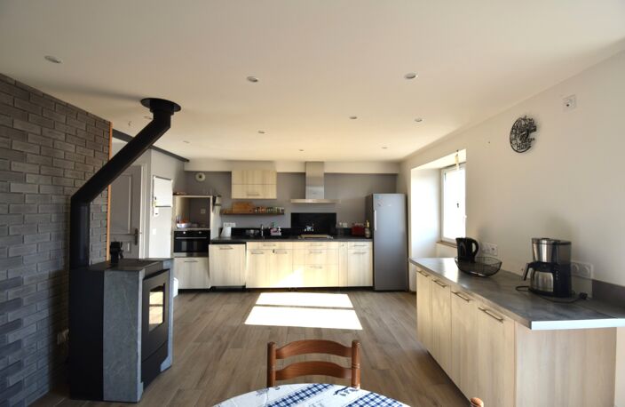 Charmante maison de village rénovée – 81 m² – Châteauneuf-de-Vernoux (07240) — photo 5