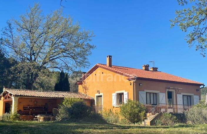 ROUSSILLON – Propriété d’exception au cœur des ocres, piscine et vue sublime sur le Luberon — photo 2