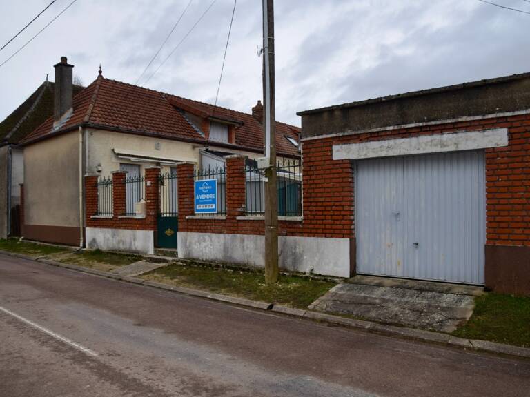Maison à vendre 4 pièces AIX-VILLEMAUR-PALIS (10) — photo 1