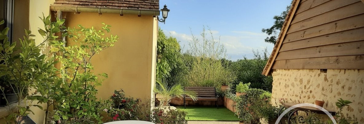 Maison 8 Pièces 240 m² à vendre à Écommoy (72220)