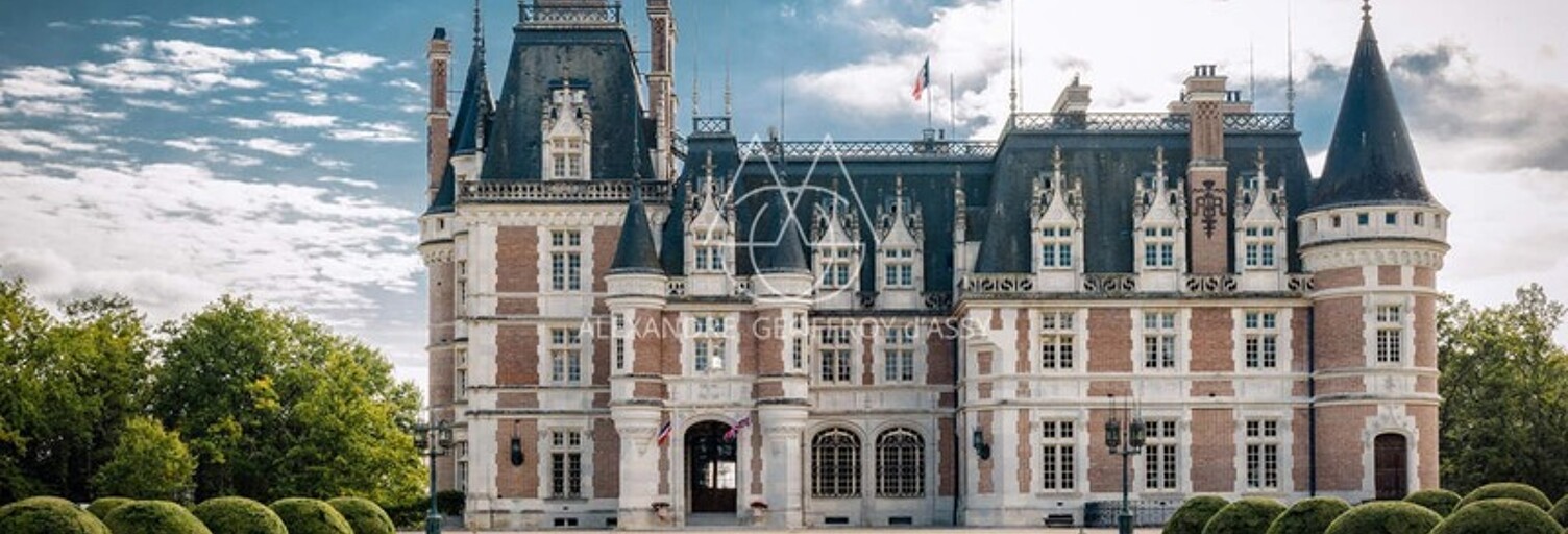 Maison 25 Pièces 3000 m² à vendre à Vierzon (18100)